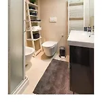 Delightful Two-room In Brera Apartamento