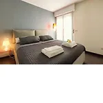 Delightful Two-room In Brera Apartamento Milán